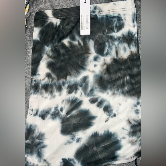 BB Dakota Steve Madden Cinch it Set. Size Sm Skirt & Shirt: Excellent Condition - Picture 8 of 11